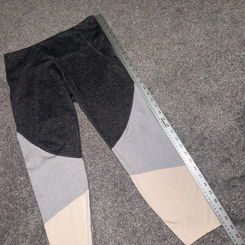 Old Navy Active High Waist Leggings - Charcoal Grey, Heather Grey & Peach - M